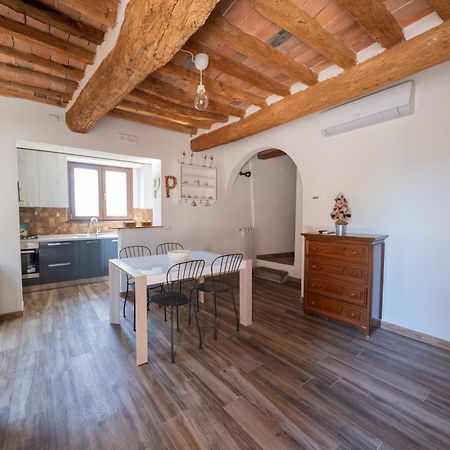 Il Leoncino Hotel Palaia Buitenkant foto