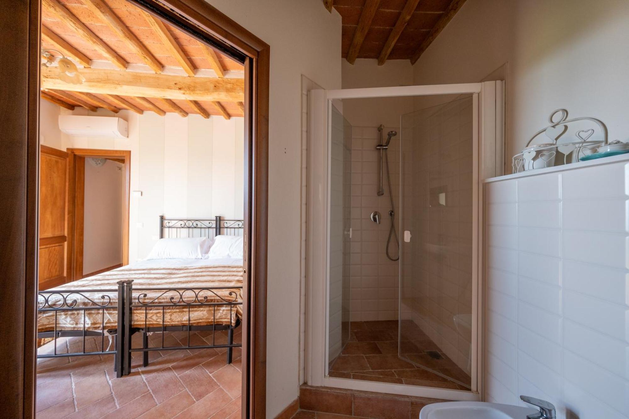 Il Leoncino Hotel Palaia Buitenkant foto
