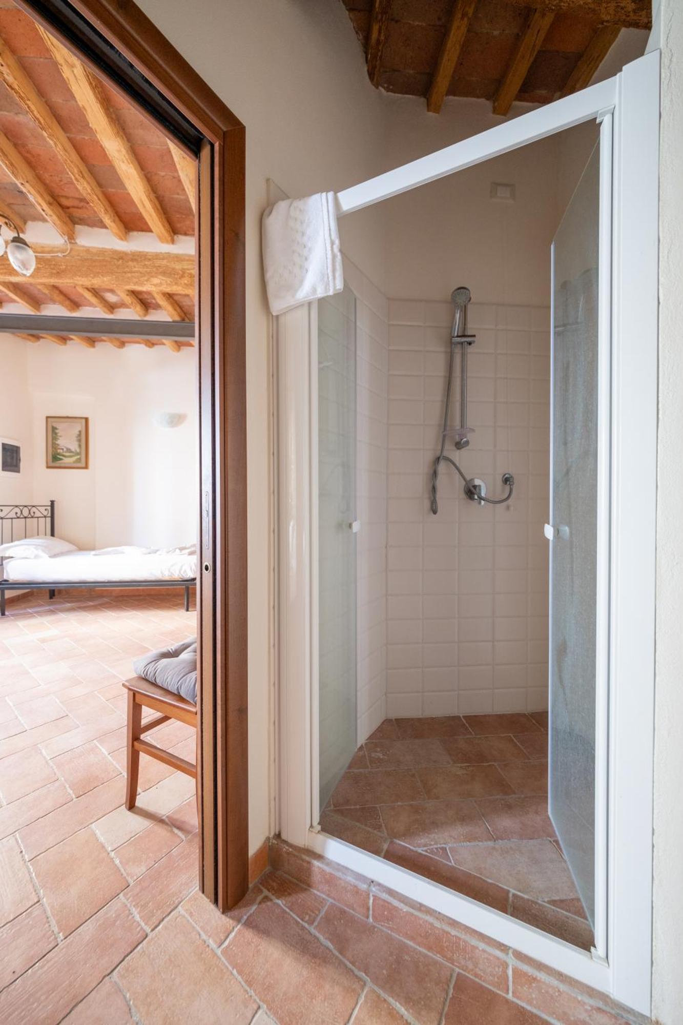 Il Leoncino Hotel Palaia Buitenkant foto