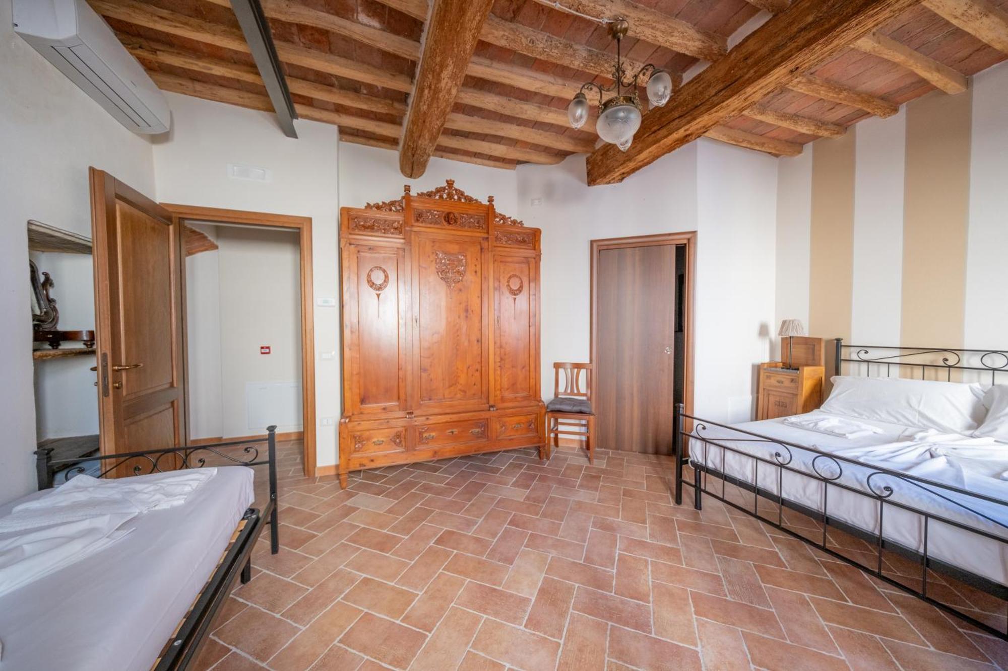 Il Leoncino Hotel Palaia Buitenkant foto